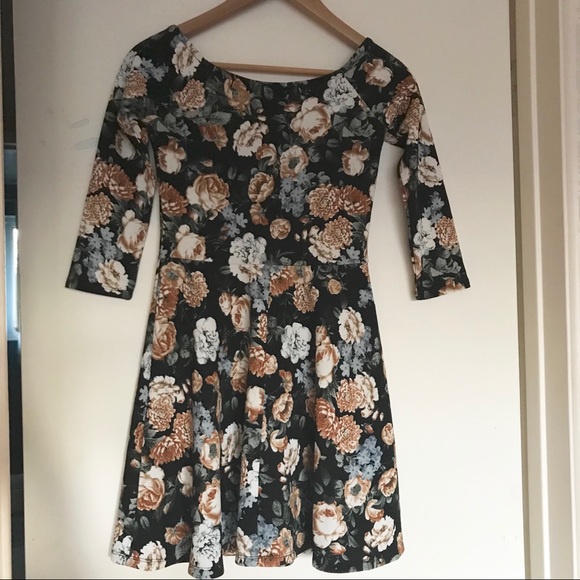 Forever 21 Floral Print Skater Dress - Picture 5 of 5